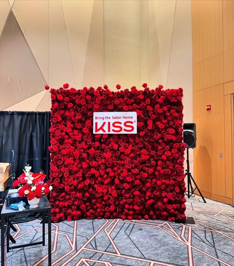 8 x 8 Red Rose Flower Wall