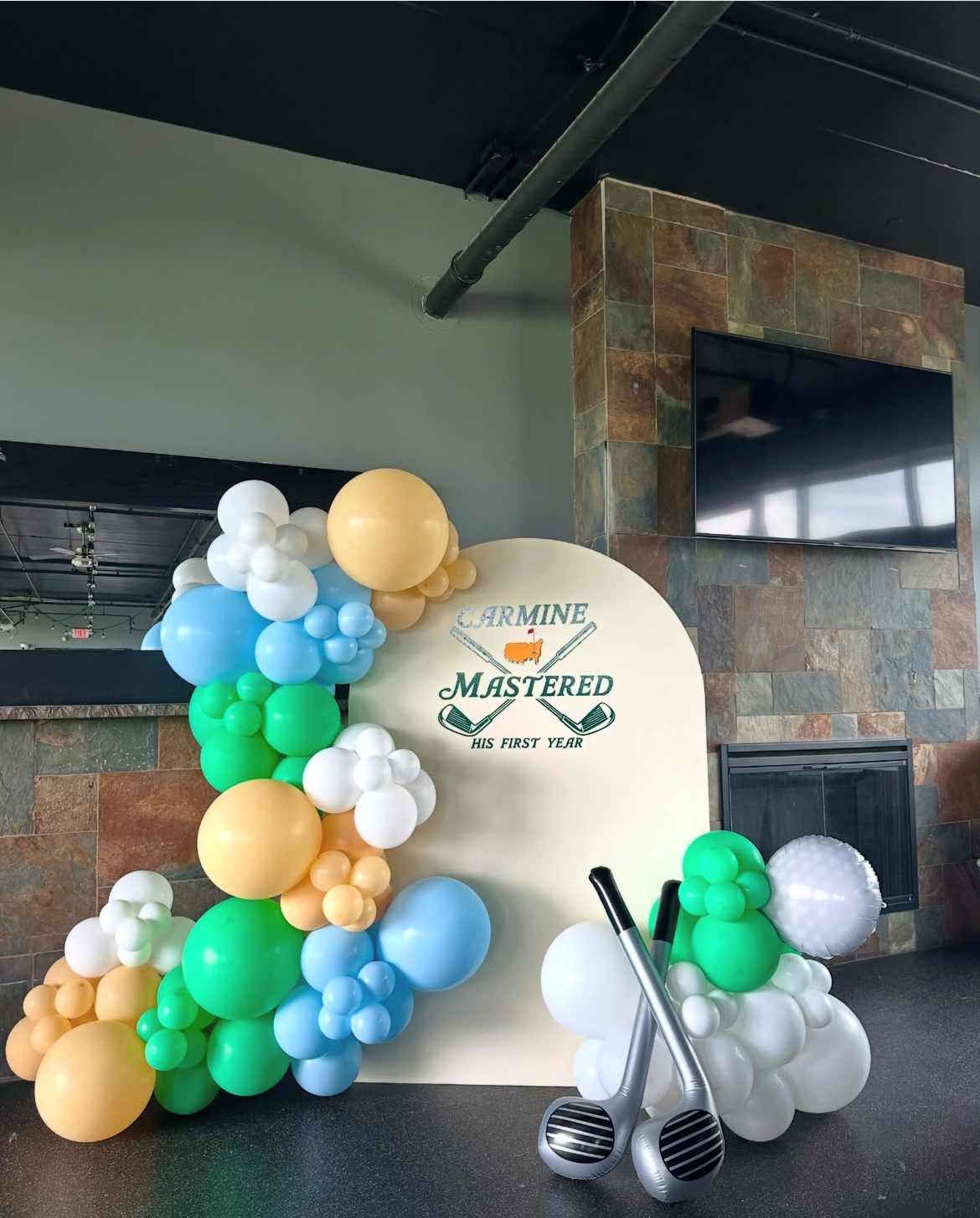 Aurora IL balloon arch golf themed party custom backdrop