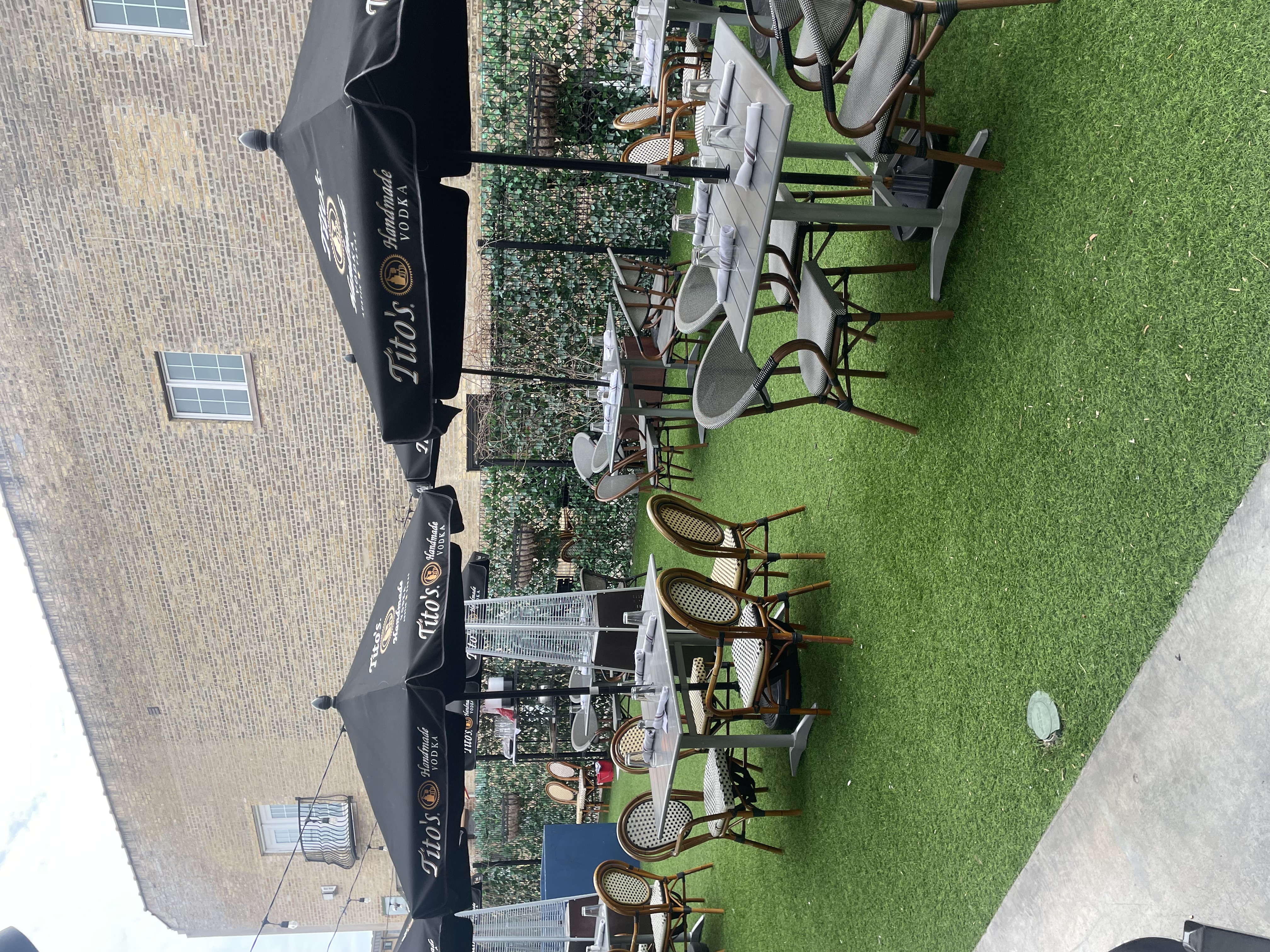 Outdoor patio at Zia's Sofial in Park Ridge IL
